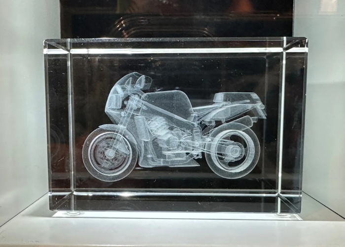 3D-Lasergravur in Glas – Eindrucksvolle Tiefengravur für Geschenke in Hannover